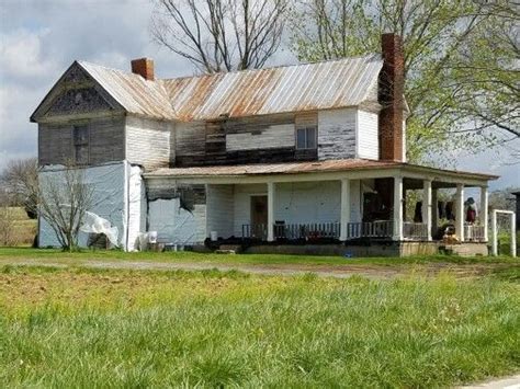 Old Homestead In Bulls Gap Tennessee Photo Credit Brandon Good Old