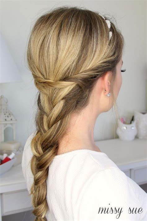 Loose waves, super relaxed braids, carelessly tied and haphazardly placed buns…this hairstyle definitely ticks all the. 30 Awesome Haircuts for Girls - Latest Hottest Hair Ideas