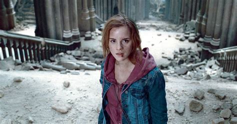 Emma Watson Casts A Spell In Harry Potter And The Deathly Hallows Part 2 Georgia Straight