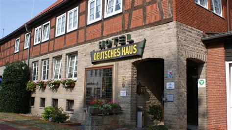 Jahrhunderts als gastronomische einrichtung geführt und ist somit eines der ältesten restaurants in feldberg. Hotel Deutsches Haus (Gifhorn) • HolidayCheck ...