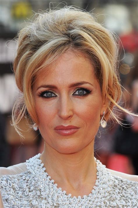 Picture Of Gillian Anderson Beautiful Old Woman Elegant Woman