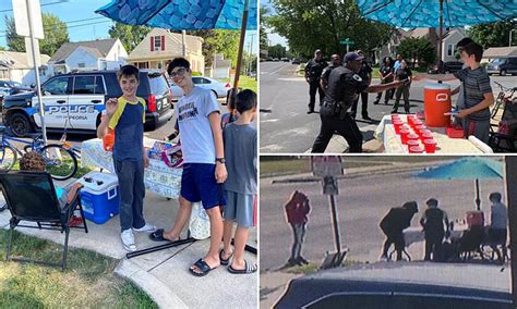 Illinois Cop Convey Visits Lemonade Stand Where Two Teenagers 13 Were Robbed At Gunpoint