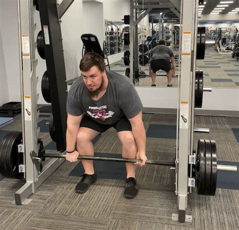Smith Machine Deadlift How To Muscles Worked Pros And Cons