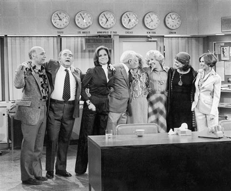 Whereas mary tyler moore was a fun sitcom, the new show, lou grant, was a drama with asner's character relocated to los angeles to become city editor of a. Mary Tyler Moore dies at 80