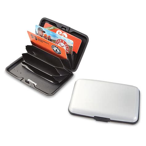 Having been tested and proven to be secure, travando credit card wallet is the right card holder wallet you can rely upon. Aluminum RF-Shielded Security Credit card Wallet - 640093 ...