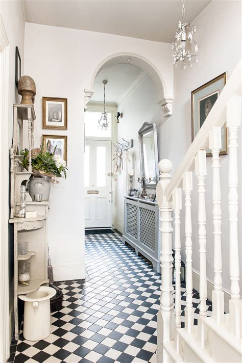 Seven Brilliant And Practical Ideas For Your Entrance Hall