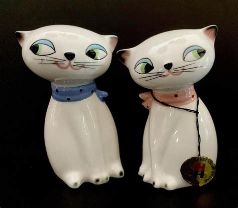 Holt Howard Cozy Kittens Siamese Cats Salt And Pepper Shakers Etsy Siamese Cats Siamese Kittens