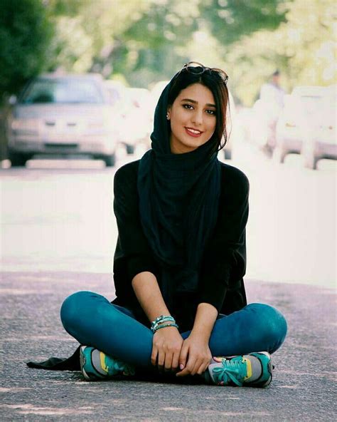 Pin By Rabyya Masood On Selfie And Pics Poses Iranian Girl Iranian