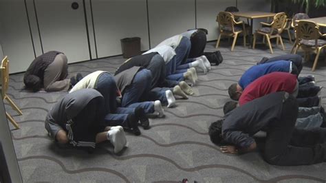 Ariens Co Terminates 7 Muslim Workers Over Prayer Breaks Youtube