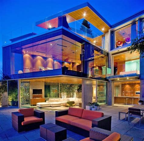 Worlds Best Glass Houses Via