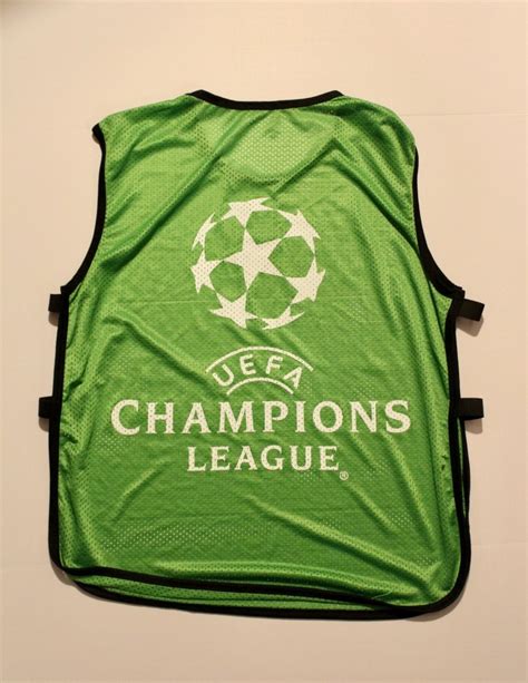 61ème édition de la ligue des champions de l'uefa (fr); A Real Madrid CF Game-Used UEFA Champions League Training ...