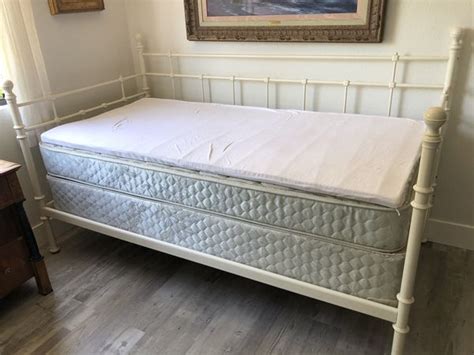 We've got the twin and twin xl mattress sets to complete your bedroom. Twin Day Bed with mattress and box spring for Sale in ...