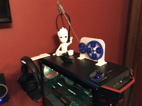 My 3d Printed Headphone Stand That Bolts In With The Case Fan About 1
