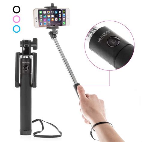 10 Best Selfie Sticks Which You Can Use With Any Smart Phone