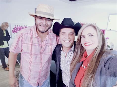 151 видео • 22 канала. Con el equipo de @despertar_contigo Adorados!Los que hacen ...