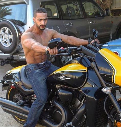 Pin By Steven Schlipstein On Men On Motorcycle Man Bike Muscle Men