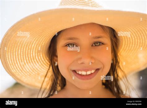 Female Closeup Portrait Outdoors Hi Res Stock Photography And Images