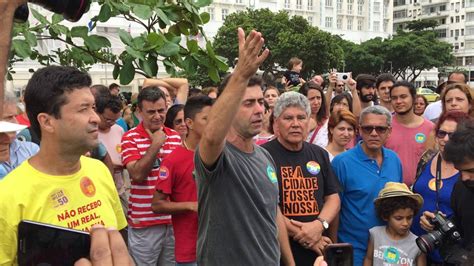 Você tem 5 maneiras de ir de praia de carcavelos para freixo de espada à cinta. Marcelo Freixo na Praia de Copacabana - YouTube