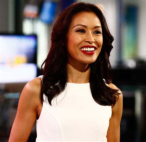 10 Of The Worlds Most Beautiful Female News Anchors