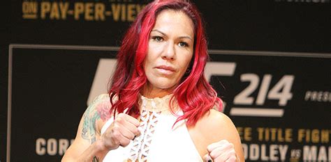 cris cyborg explains why she re upped with the ufc details her long term future