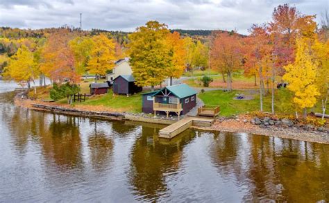 6 Moosehead Lake Cabins You Can Rent Maine Getaways New England