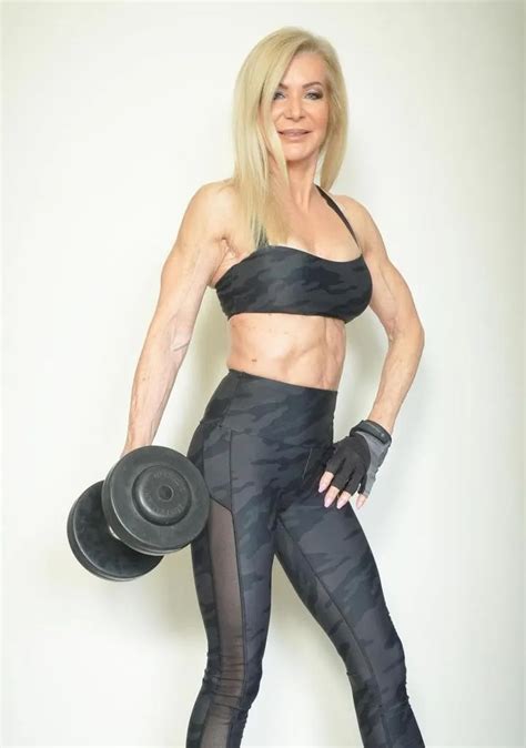 Meet Lesley Maxwell The Year Old Ripped Gran Who Turns On Lads Half Her Age