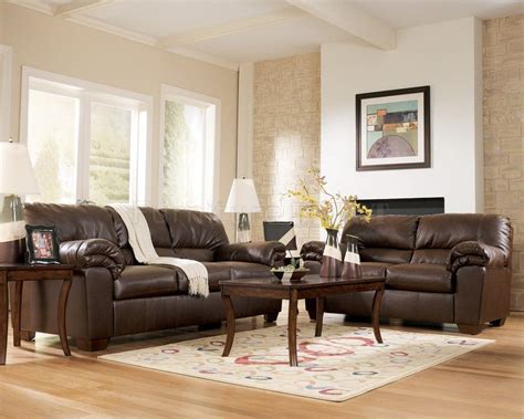 10+ Living Room Pictures With Brown Leather Furniture - DECOOMO