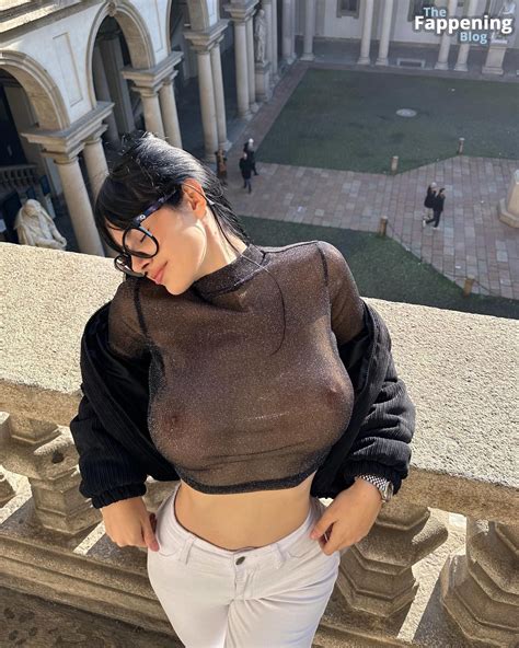 Martina Vismara Shows Off Her Nude Boobs Photos Allpornimages The