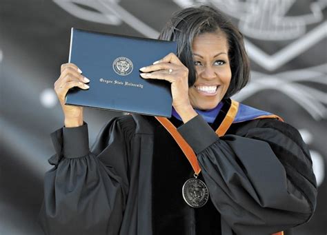 Michelle Obamapremière Dame La Plus Instruite Après Un Doctorat En Droit