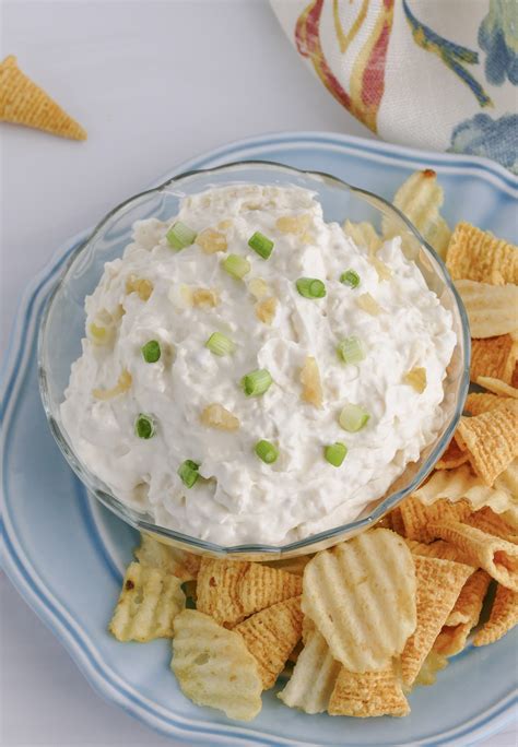 Caramelized Onion And Garlic Chip Dip
