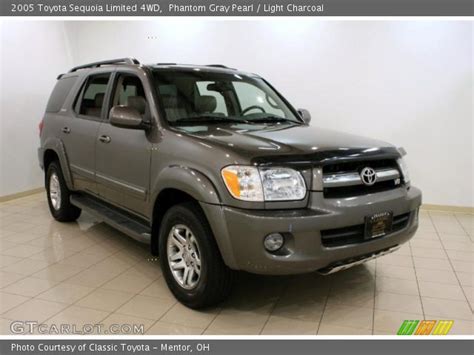 Phantom Gray Pearl 2005 Toyota Sequoia Limited 4wd Light Charcoal