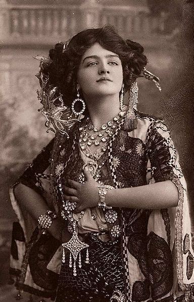 25 Best Ideas About Vintage Gypsy On Pinterest Gypsy Women Gypsy Caravan And Bohemian Gypsy