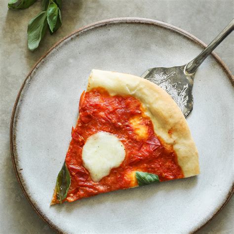 Free Photo Homemade Vegan Margherita Pizza Food Photography