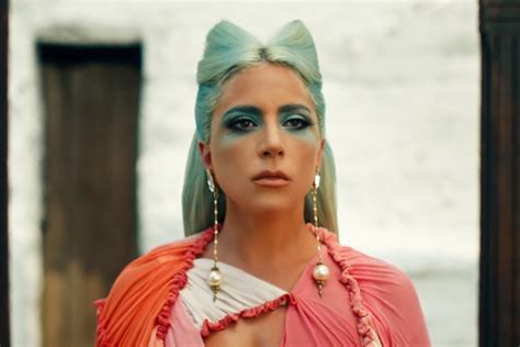 Lady Gaga Lança Clipe Da Música 911 Assista Monet Música