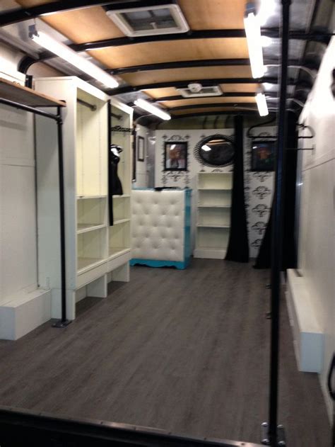 Mobile boutique, Traveling boutique, Mobile fashion truck