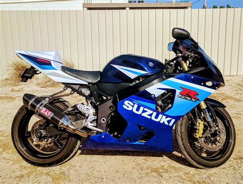 My new (to me) GSXR 600 K5. First Supersport and loving it. : r