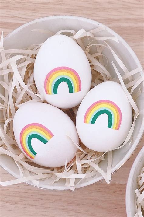 イースターは、キリストの復活と春の到来を祝うお祭りなのです。 イースターは「春分の日以降、最初の満月の日の次に来る日曜日」に祝うため、以下のように毎年日付が大きく変わります。 2021年4月4日（日） 2022年4月17日（日） 2023年4月9日（日） おうちで楽しむ手作りイースター!紙ナプキンと卵で簡単 ...