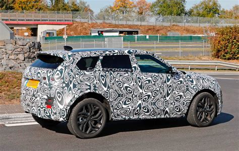It does the sport thing pretty well, but the edmunds experts tested the 2019 range rover evoque both on the road and at the track. 2019 Range Rover Evoque Looks Like A Baby Velar Inside Too ...