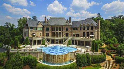 Tyler Perrys Former Georgia Mansion Still Up For Sale Year Later Now