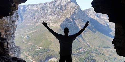We have a report that there is currently snow on table mountain. Table Mountain difficulty levels explained | Hike Addicts