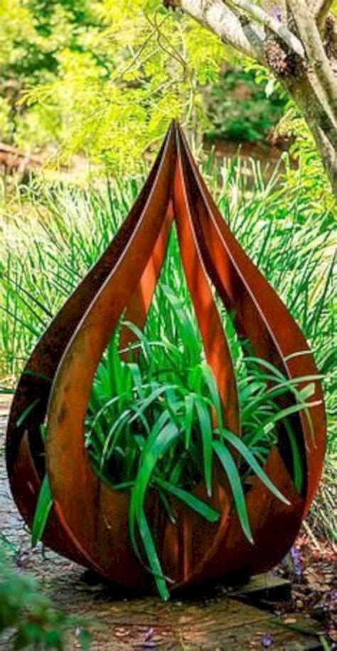 Awesome Outdoor Metal Garden Art Ideas You Must Try 20