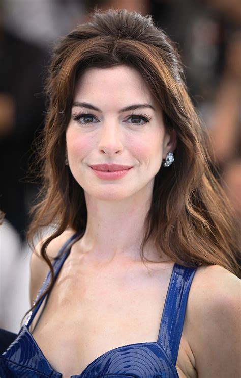 Pin By Jack Lee On Anne Hathaway In 2022 Anne Hathaway Sexy Anne