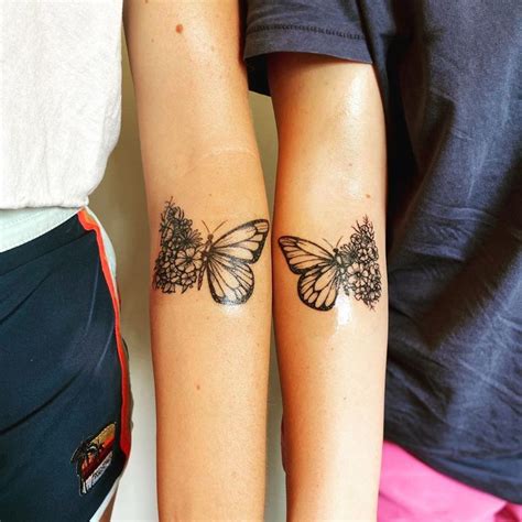 Matching tattoos are common especially with couples and act a way of. 100+ Small Tattoo Ideas For Big-Time Besties | Matching ...