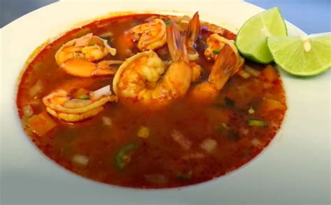Receta de Caldo de Camarón un clásico de la comida mexicana