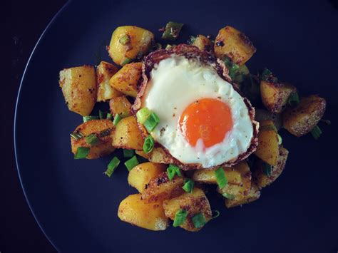 Indian Spiced Potato With Fried Egg Burr Coffee Grinder Fried Egg