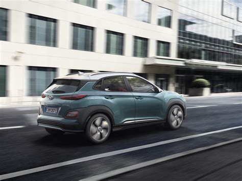 Alongside all the practicality and road presence of an suv or crossover is a great choice for families needing space to carry kids' clobber and the detritus of family life. Hyundai Kona fully-electric SUV has 292-mile range - SlashGear