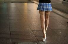 prostituzione napoli minorile prostitute prostituta tacchi ordinaria urbanpost napolitan spillo