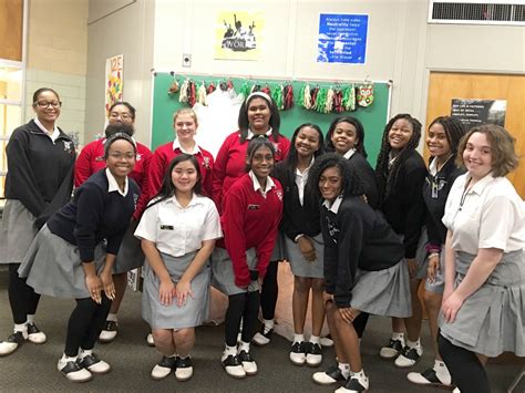 Dominican Students Connect With Community After School St Marys