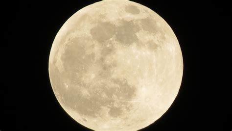 Its sunlit side is entirely visible from earth. Belski's Blog - Full moon names for April