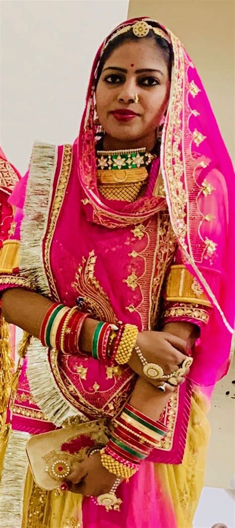 Pin By Devyani Arha On Rajputi Dress Rajputi Dress Fashion Rajasthani Dress